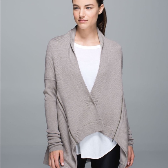 LuluLemon sweater with elbow patches size: 4 - Picture 3 of 8